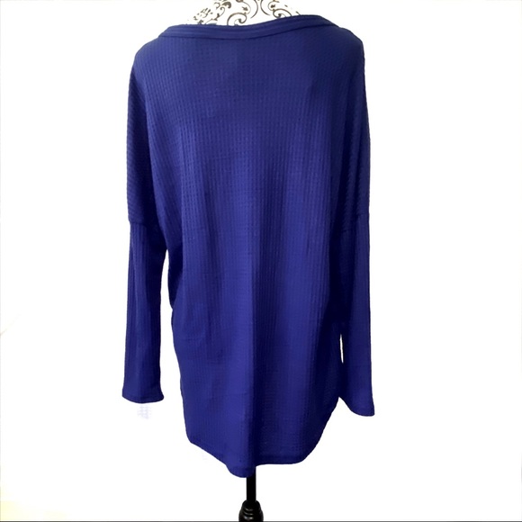 Iwollence Slouchy Waffle Knit Tie V-neck Size Medium - Picture 2 of 9